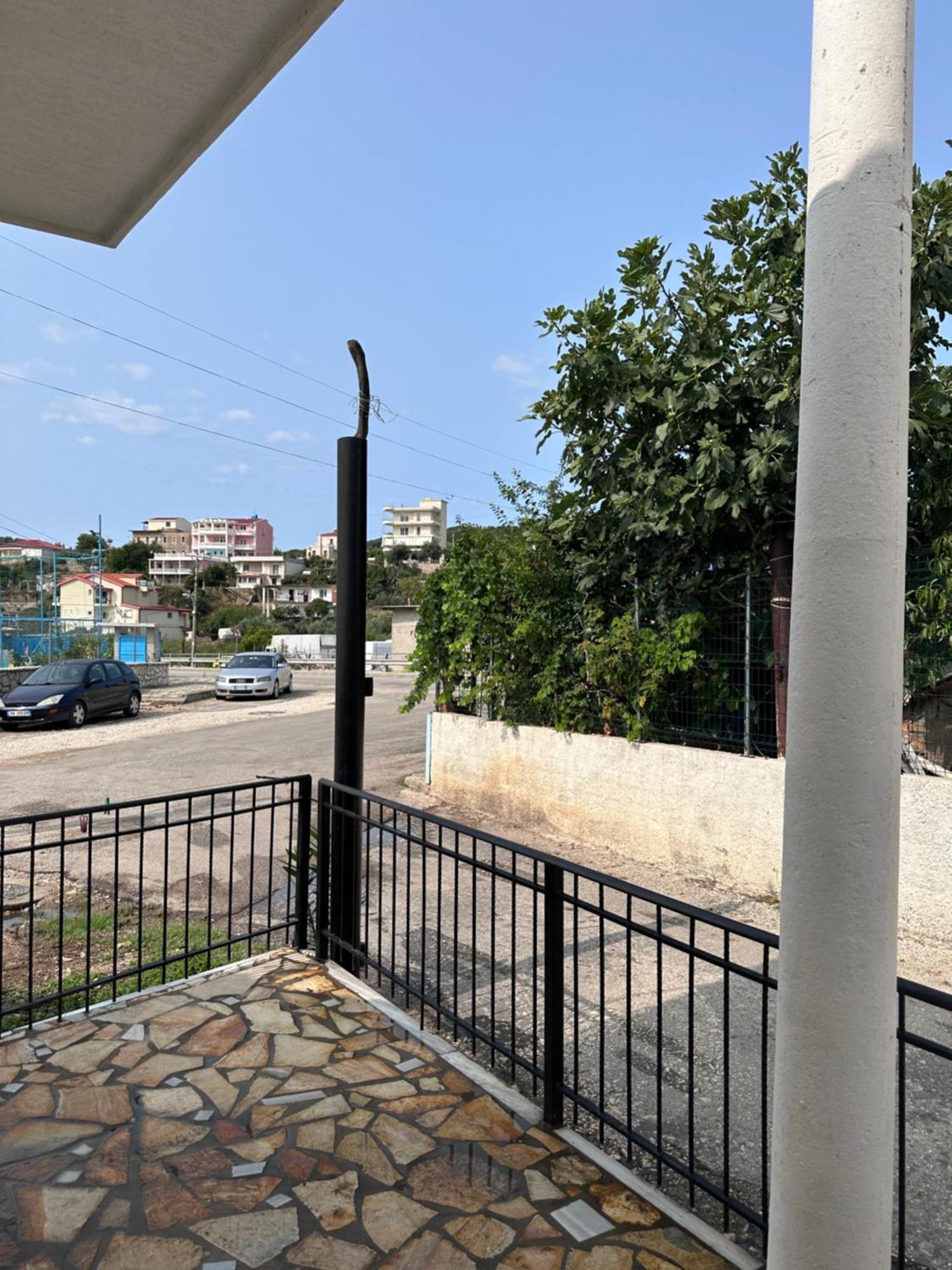 Jona Rooms Himare Exterior foto